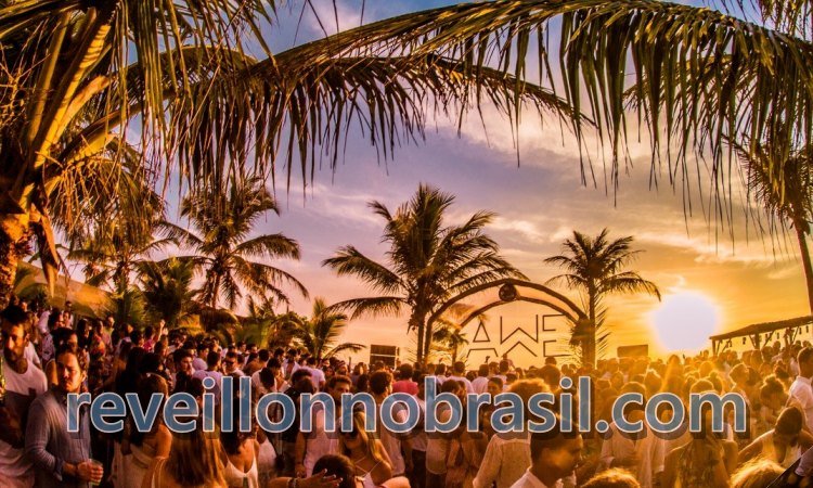 AWÊ Réveillon Caraíva 2022 em Porto Seguro