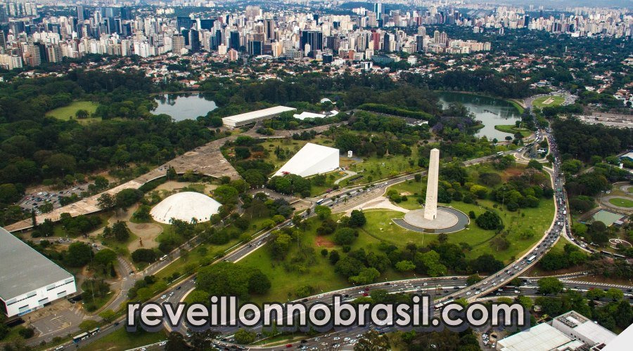 Réveillon 2023 no parque Ibirapuera 2023 : festa com open bar e shows de Henrique & Diego e Turma do Pagode